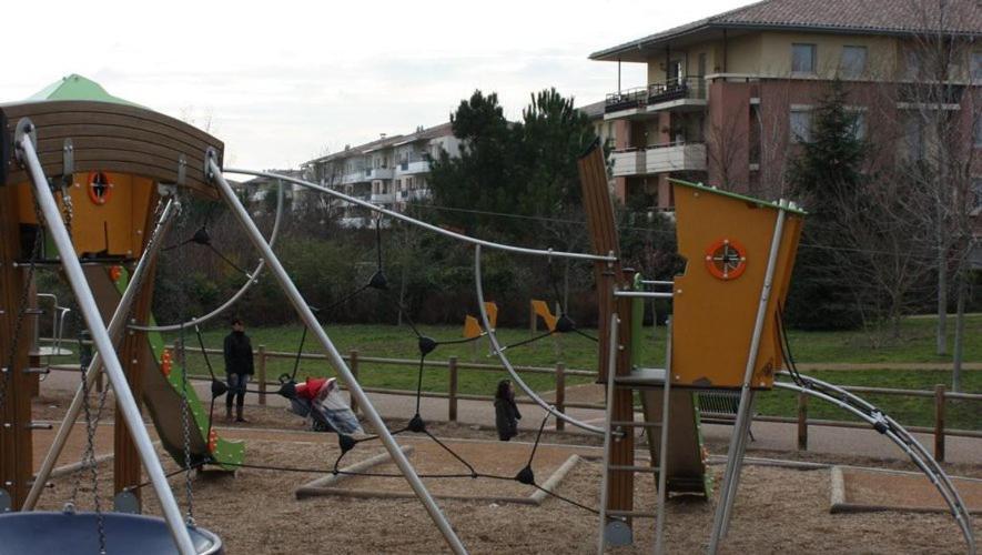 Appartement Entier T2 Avec Piscine Paradis Entierement Meuble Proche Metro Τουλούζη Εξωτερικό φωτογραφία